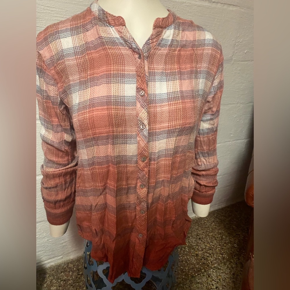 Really cute flannel look top